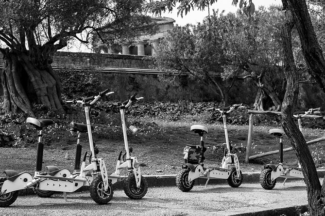 Electric scooter tour inside the Valley of the Temples Agrigento - Uneven paths and busy foot traffic