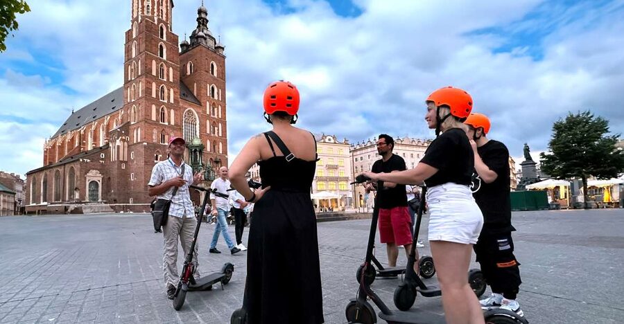 Electric Scooter Tour: Jewish Quarter - 2-Hours of Magic! - What the two-hour schedule really means