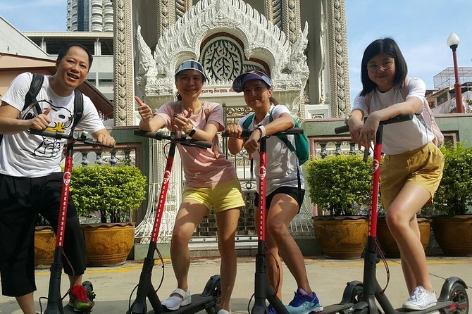 Electric Scooter Tour of Bangkok - Pak Khlong Flower Market and the river ferry