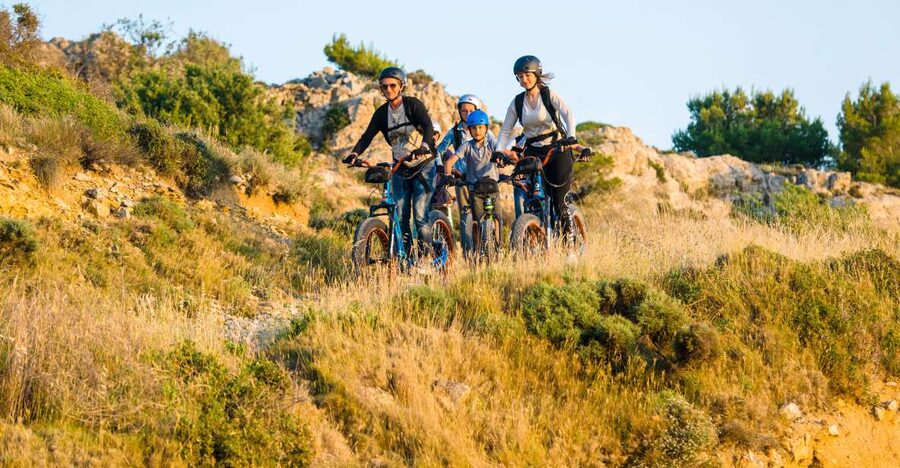 Electric Scooter Tour of Château l'Hospitalet estate - Why this Château l’Hospitalet outing feels different