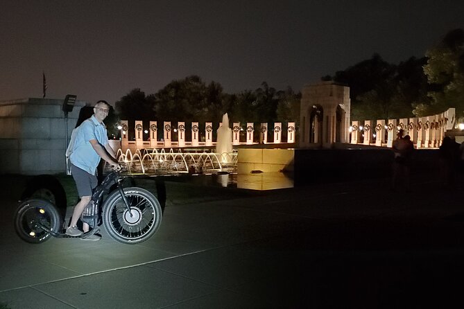 Epic Evening e-Scooter Tour - Korean War Veterans Memorial and Lincoln Memorial