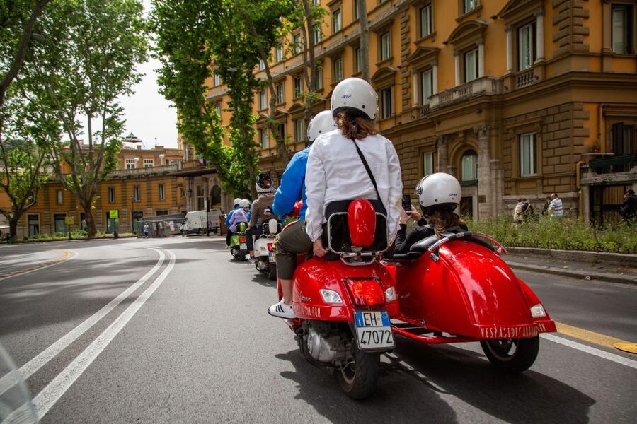 Evening Vespa Sidecar Tour with Gourmet Pizza Tasting - Starting at Piazza della Repubblica at 7pm