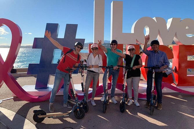 Excursion on electric scooter in Nice - The Unmissable - Castle Hill and the Baie des Anges