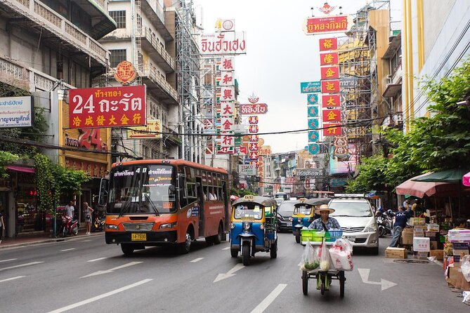 Explore Bangkok by E-Scooter & Try Street Food - Why Bangkok Works So Well on Two Wheels