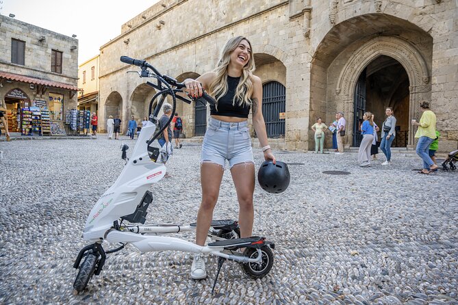 Explore the Medieval city of Rhodes on scooters - 2 hours - Mandraki Harbour and the New Town in 40 to 45 minutes