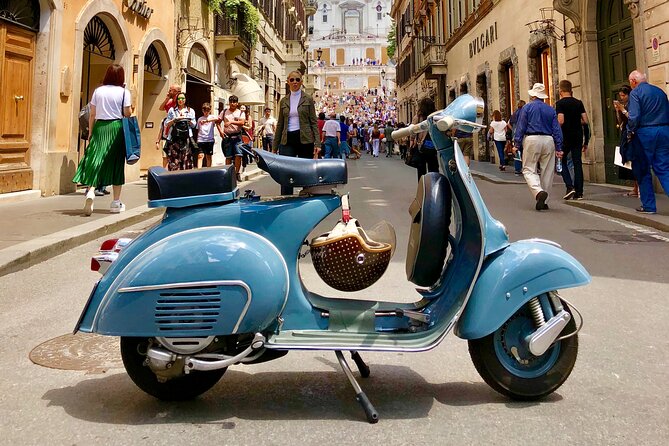 Exploring Rome on a Vintage Vespa Adventure Journey - Piazza Venezia and the Circus Maximus