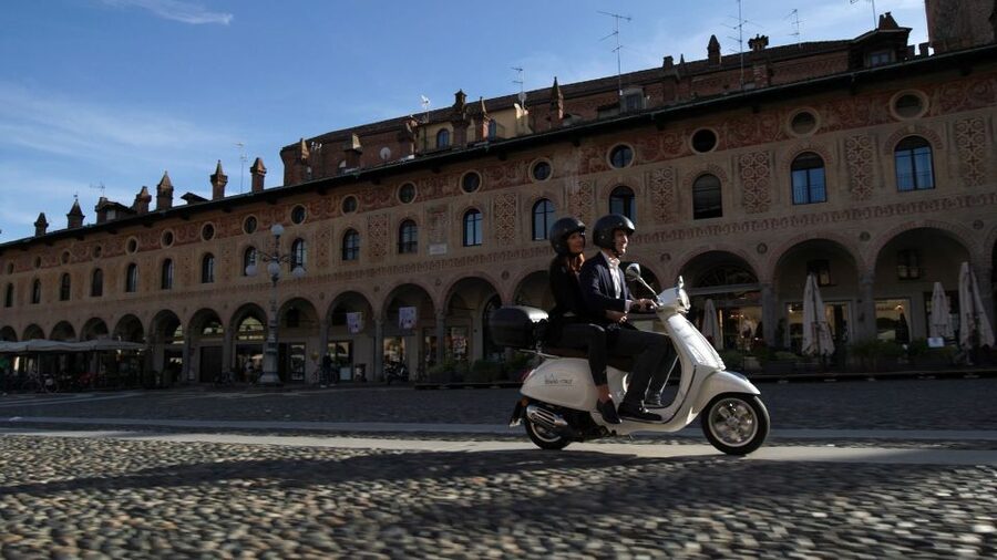 Florence: Chianti Wine Region Vespa or Fiat Topolino Tour - Wine cellar, vineyards, and a Tuscan meal