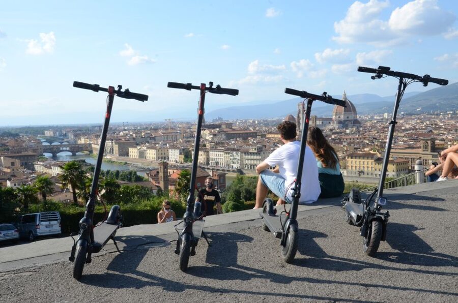 Florence: Electric Scooter Tour with Guide - Along the Lungarno