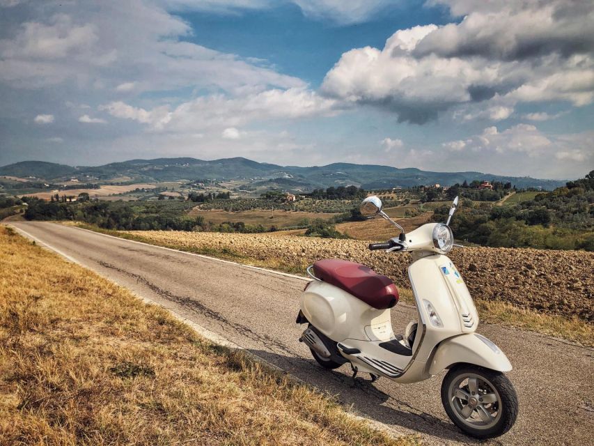 Florence: Full-Day Tuscany Vespa Tour in Chianti - Lunch and tastings at Castello di Poppiano