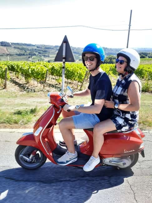 Florence: Vespa Tour as a Passenger + Wine Window! - Palazzo Vecchio and the heart of the old city