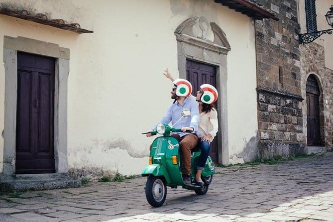 Florence Vespa Tour: Tuscan Hills and Italian Cuisine - Piazzale Michelangelo and the first city views