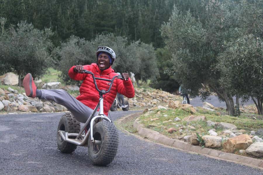 Franschhoek: Downhill Scooter Tour - Rolling out from Chamonix Wine Farm