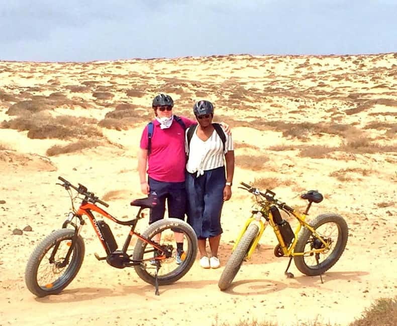 From Corralejo: Fuerteventura Guided E-Bike/E-scooter Tour - Small groups and the guide’s role