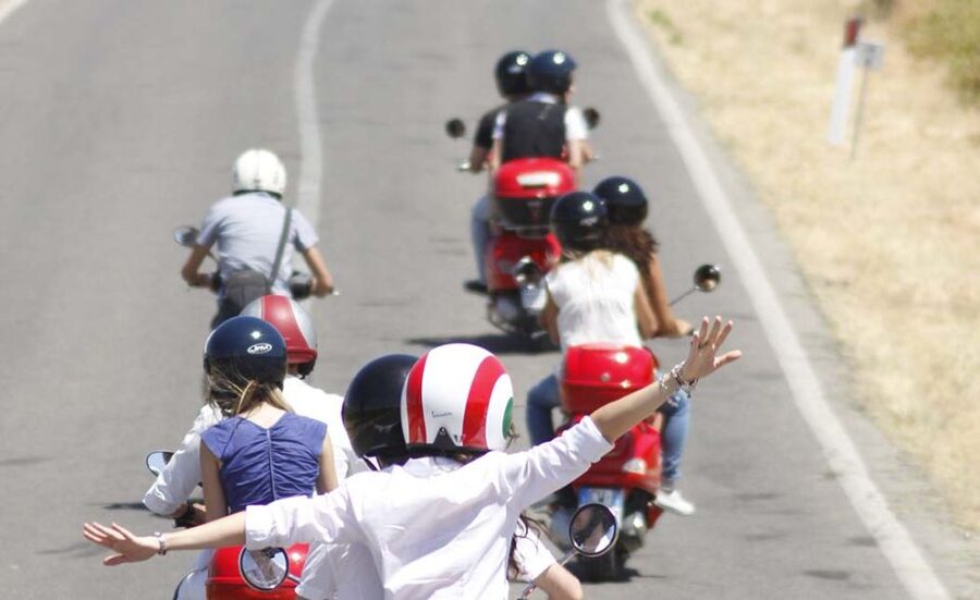 From San Gimignano: Vespa Tour in Chianti - Why a Vespa is a good way to see Chianti