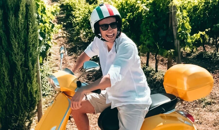 From San Gimignano: Vespa Tour in Chianti - Castellina in Chianti: a short village break