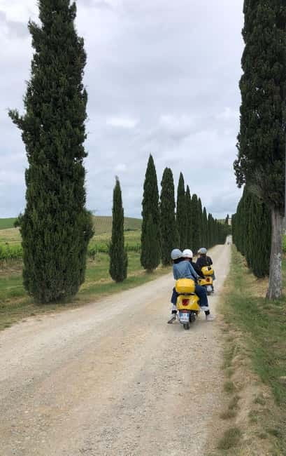 From Siena/Badesse: Vespa & Chianti Tour in the Tuscan Hills - Why a Vespa is a fine way to see Chianti