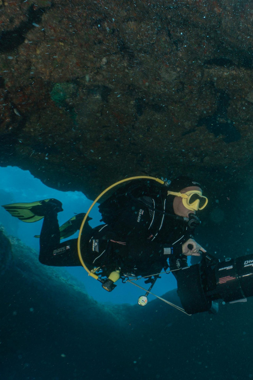 Funchal: DPV- Scooter Dive Adventure - A small group changes the experience
