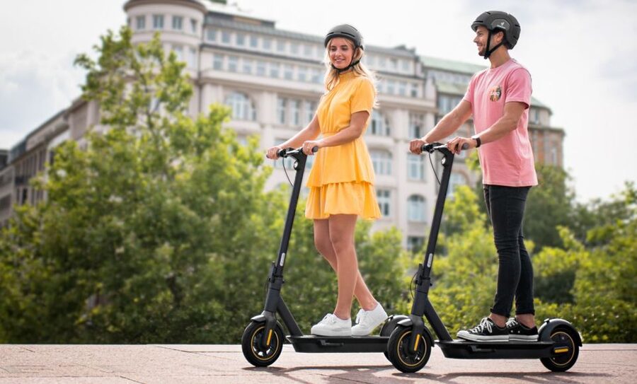 Gran Canaria: Rent Electric Scooter Kick Start - Following the coast toward Playa del Ingles
