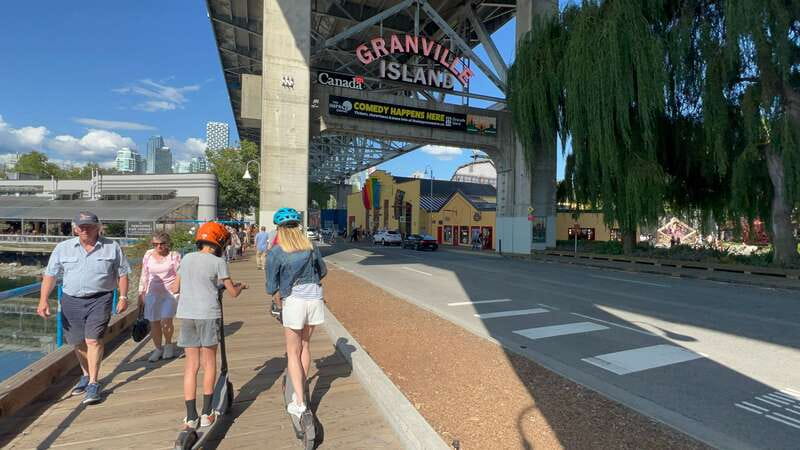 Great Vancouver EUC & E-scooters loop tour - What the guide adds to the experience
