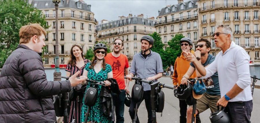 Guided Electric Scooter Tour of Paris - Getting comfortable on the scooter