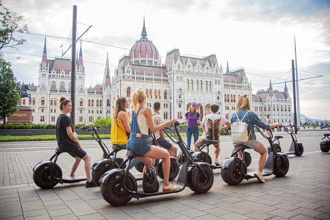 Guided Tours in Budapest on E-Scooter with various routes - Downtown landmarks, from the Basilica to Andrássy Avenue