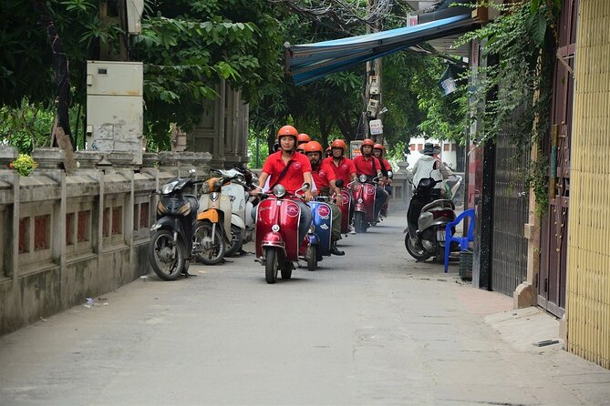 Hanoi Back Streets Vespa Tours: Hanoi Vintage Vespa Tours City - Guides, driving, and what the reviews tell you