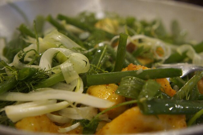 Hanoi Evening Vespa Food Tour 04hrs - Drinks, live music, and the final 45 minutes