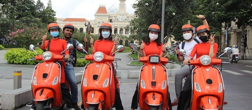 Hanoi Hidden Gems: Jeep, Vespa or Motorbike Tour - Train Street and the return through central Hanoi