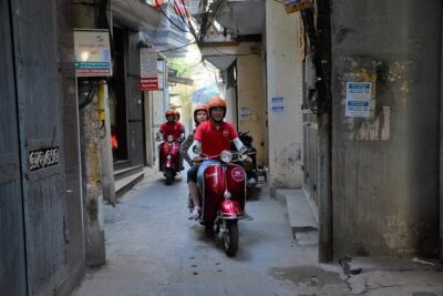 Hanoi Vespa Tours: Hanoi After Dark Vespa Food Tours