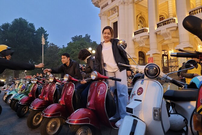 Hanoi Vespa Tours: Hanoi By Night Vespa Foodie Tours - West Lake after dark