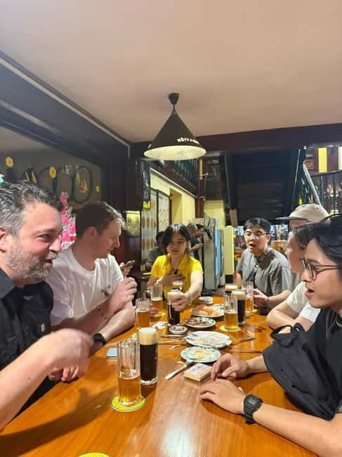 Ho Chi Minh City: Craft Beer and Local Food Tour by Scooter - Guides make this feel more personal