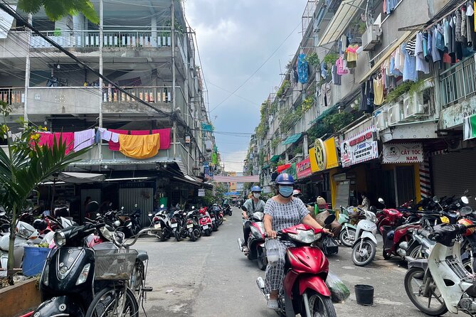 Ho Chi Minh City Sightseeing, midnight, Shopping tours by scooter - What the $16 price really gives you