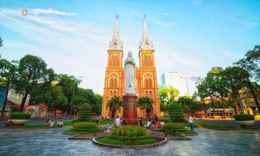 Ho Chi Minh: Historical City Scooter Tour - War Remnants Museum: allow time for difficult history