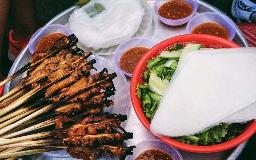 Hoi An: Evening Food Culture Tour by Vespa - Who should book this Vespa food tour?