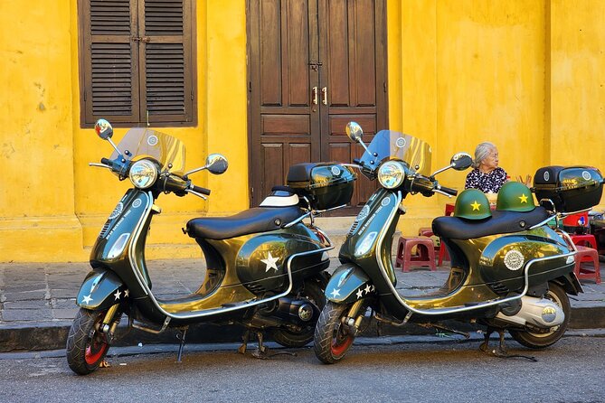 Hoi An Vespa Tours: Hoi An Highlights and Hidden Gems - Hoi An food at a local restaurant