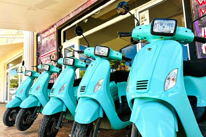 Island Scooter Tour Bonaire - 1000 Steps and Karpata bring you to Bonaire’s famous coast