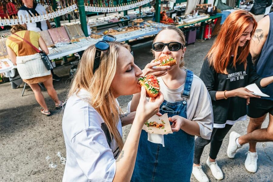 Krakow: Guided E-Scooter City Tour with Food Tastings - Why an e-scooter works well in Krakow