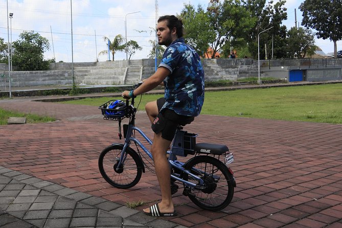 Kuta Seminyak Scooter Lessons - Moving from bicycle to scooter
