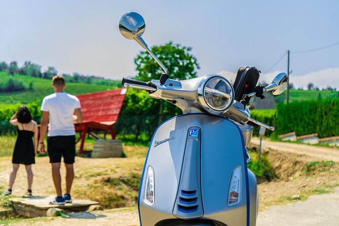 Langhe Vespa Electric Tour - Barolo, the first wine-town stop