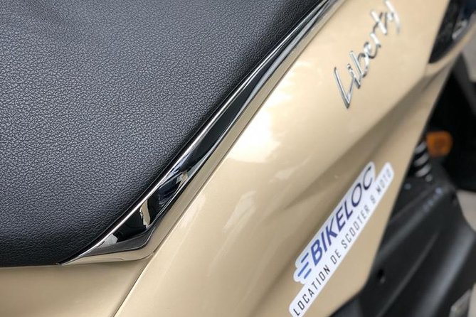 Liberty scooter rental Piaggio 50cc (4T) Paris - Key points to know before you book