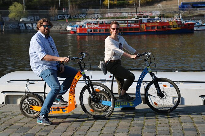 Live-Guided e-Scooter Tour of the Old Town of Prague, 60 min - Lennon Wall and the Kampa area