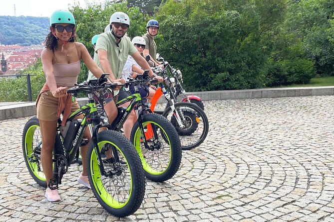 Live-Guided e-Scooter Tour of the Old Town of Prague, 60 min - Rudolfinum and the cultural center