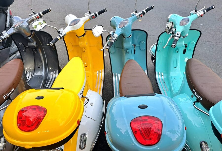 Maspalomas and Las Palmas: electric vintage scooter for rent - Choosing your own route around Gran Canaria