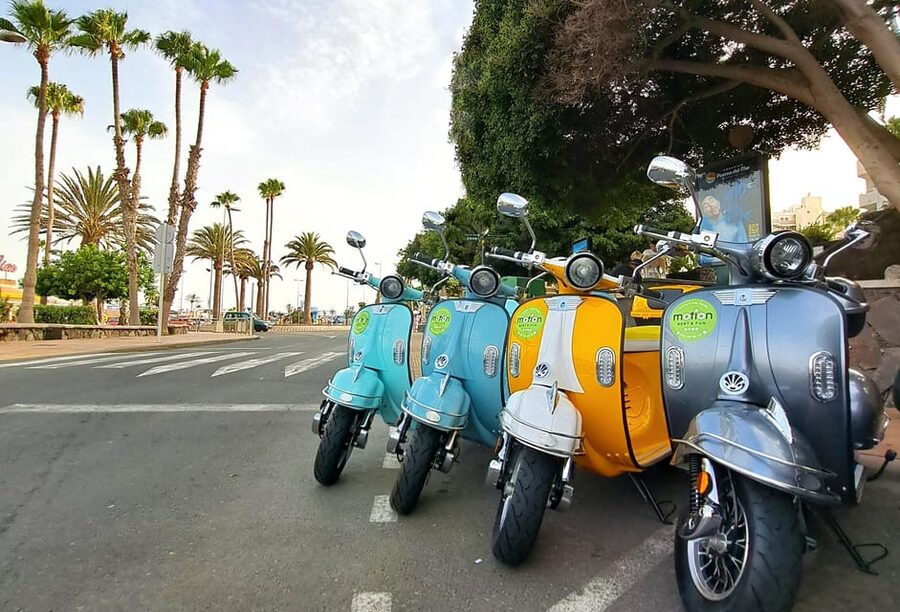 Maspalomas and Las Palmas: electric vintage scooter for rent - Who should book this rental?