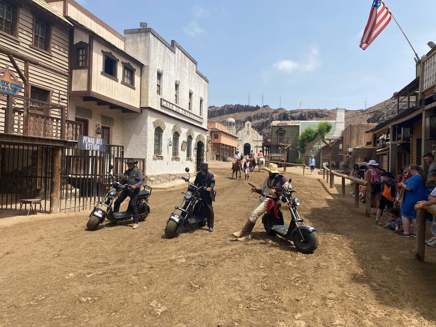 Maspalomas: E-Scooter or E-Bike Tour+Western Town Sioux City - Starting at Cita Shopping Center