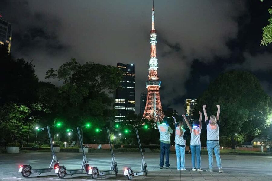 Night E-Scooter Ride to Tokyo Tower - No License Needed - What the $56 price really covers