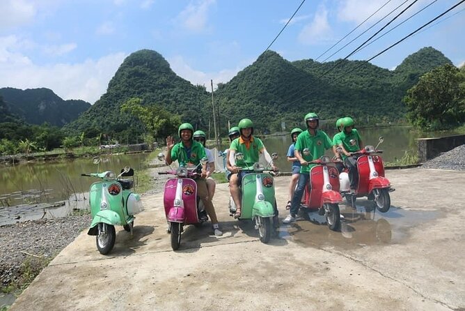 Ninh Binh Vespa Start from Hanoi + Boat + Villages +Rice Paddies - The two-hour ride from Hanoi