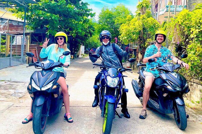 One way motorbike rental Phong Nha - Hue via Ho Chi Minh trails - The Phong Nha pickup: simple, but call if nobody is there
