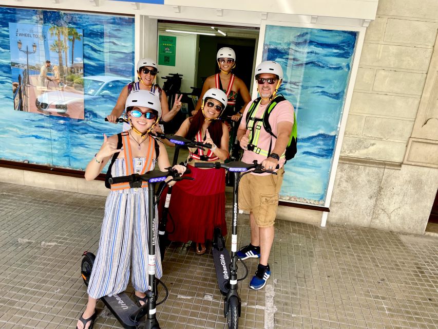 Palma: Guided 1.5 H city tour on Electric scooter - Starting beside the cathedral and Royal Palace