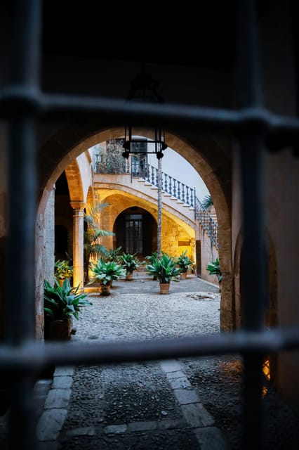 Palma: "History & Beauty" Eco-Friendly E-Scooter Tour - Starting near Plaza Mayor